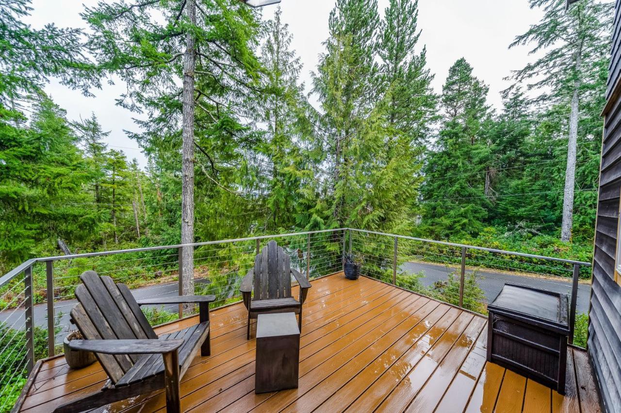 Modern Coastal Retreat Villa Мензанита Екстериор снимка